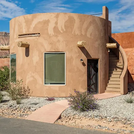 Zion White Bison Glamping & Rv Resort Virgin Exterior photo