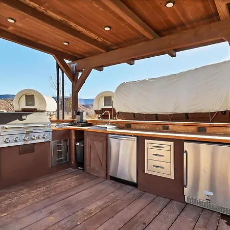 Zion White Bison Glamping & Rv Resort Virgin Room photo