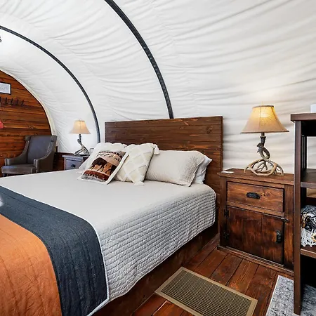 Zion White Bison Glamping & Rv Resort Virgin Exterior photo