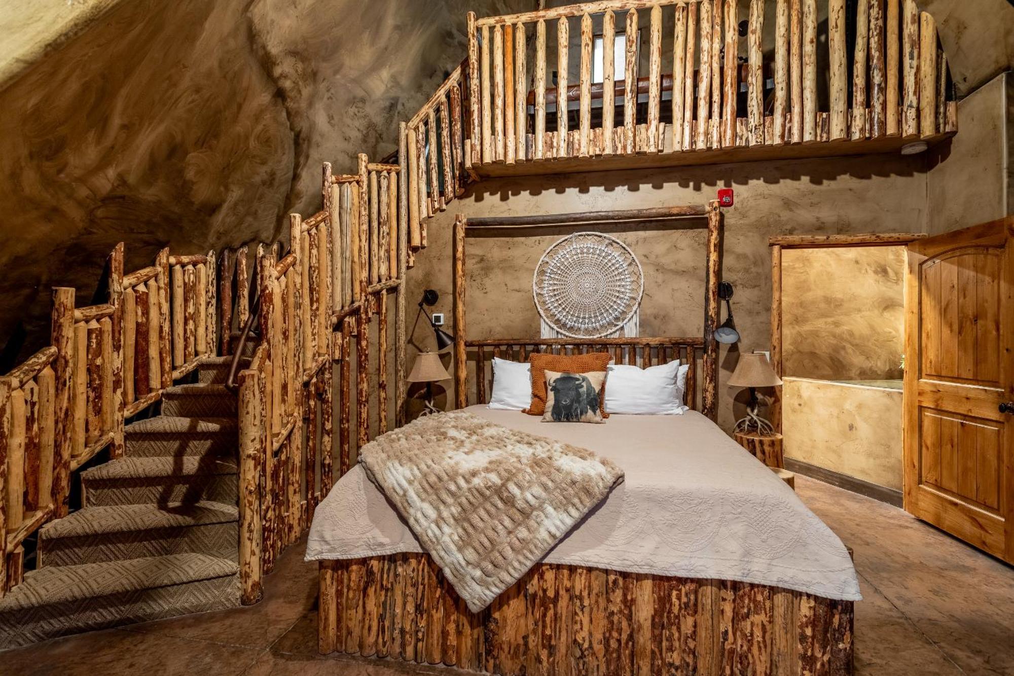 Zion White Bison Glamping & Rv *