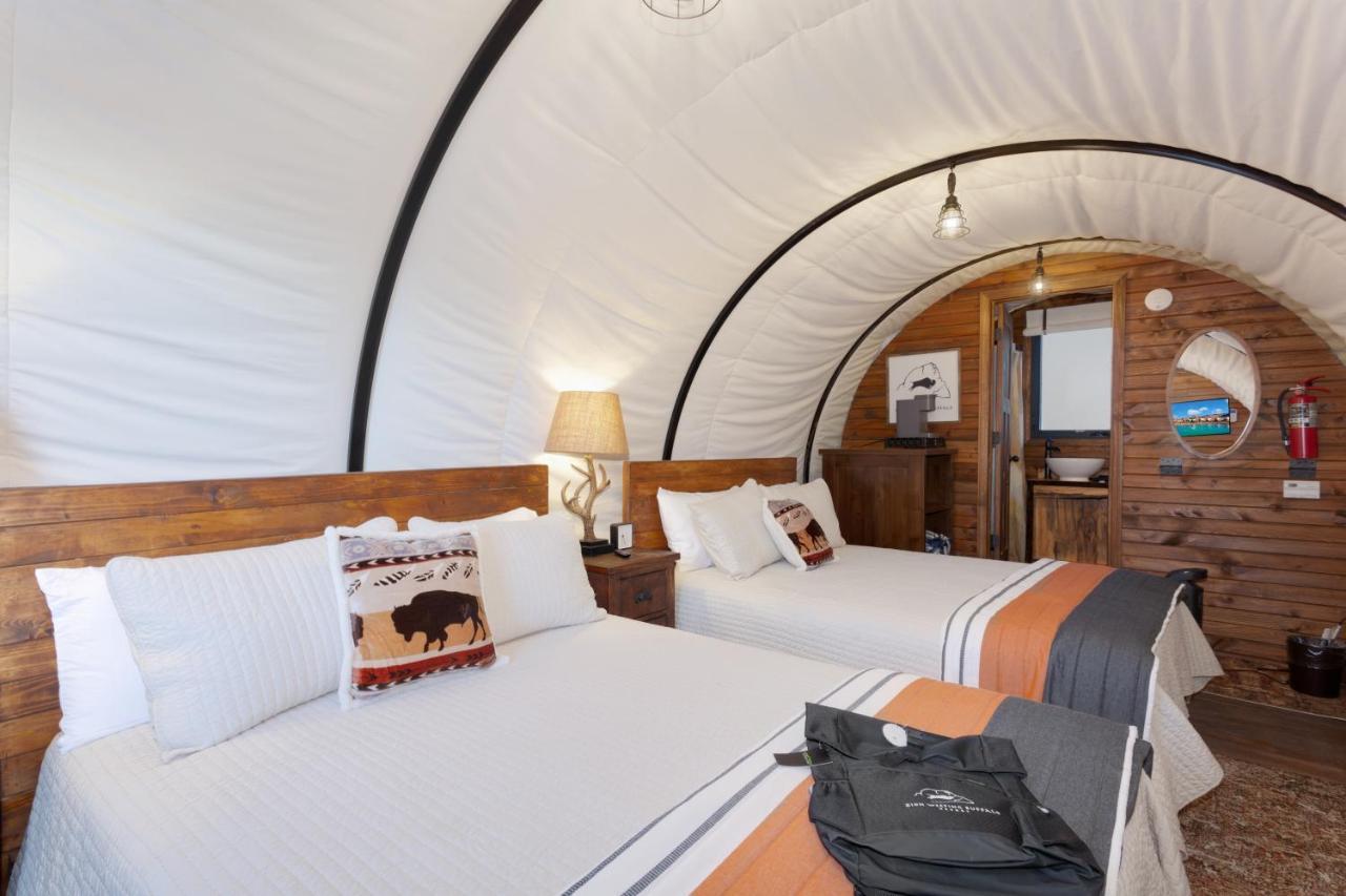 Zion White Bison Glamping & Rv Campeggio *