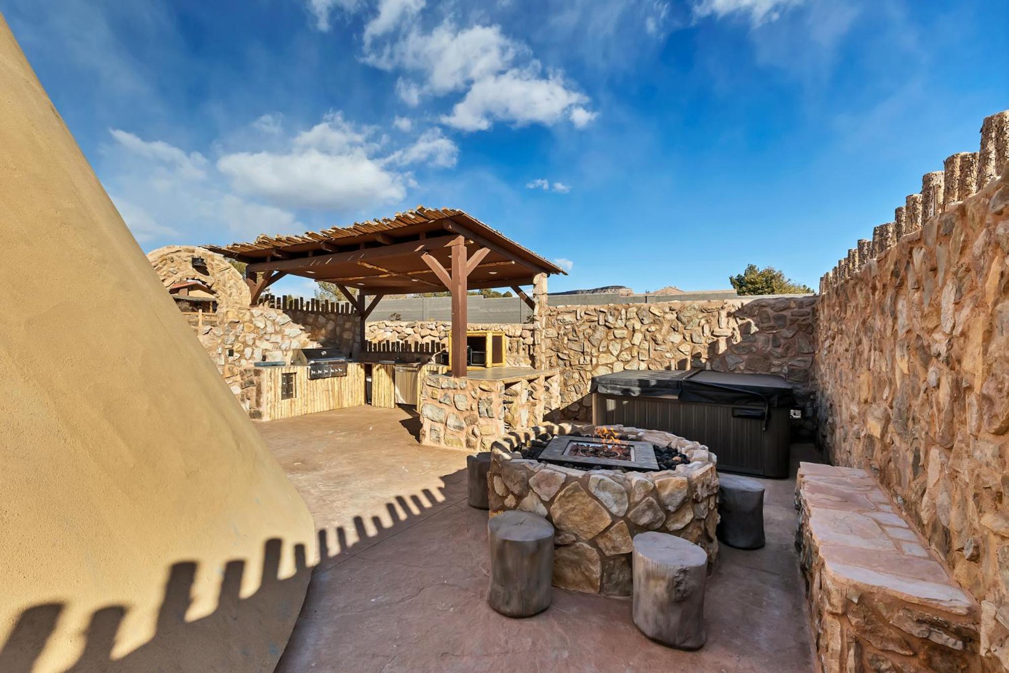 Zion White Bison Glamping & Rv Virgin